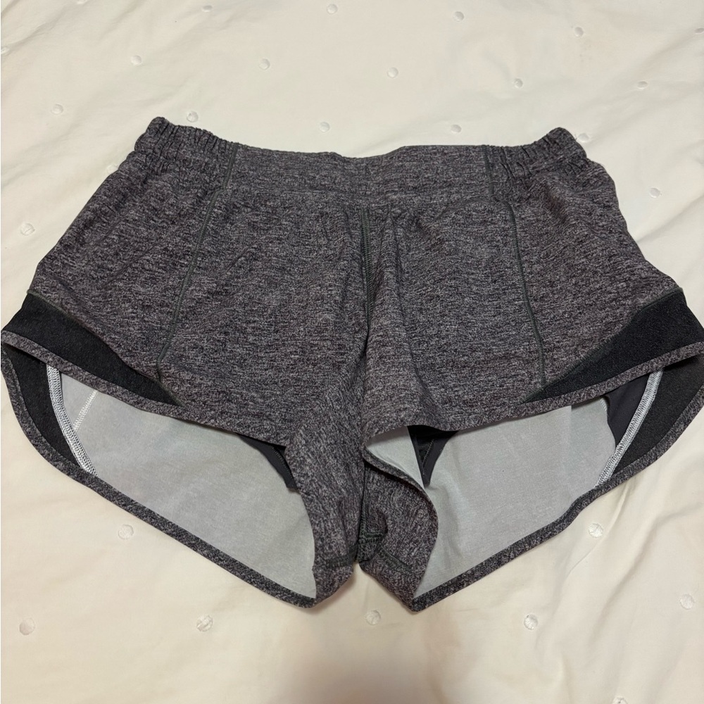 lululemon athletica Hotty Hot Low-Rise Lined Short 2.5" Heather grey